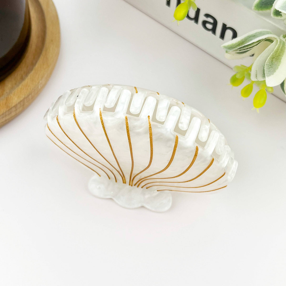 Pince à cheveux Coquillage nacré blanc
